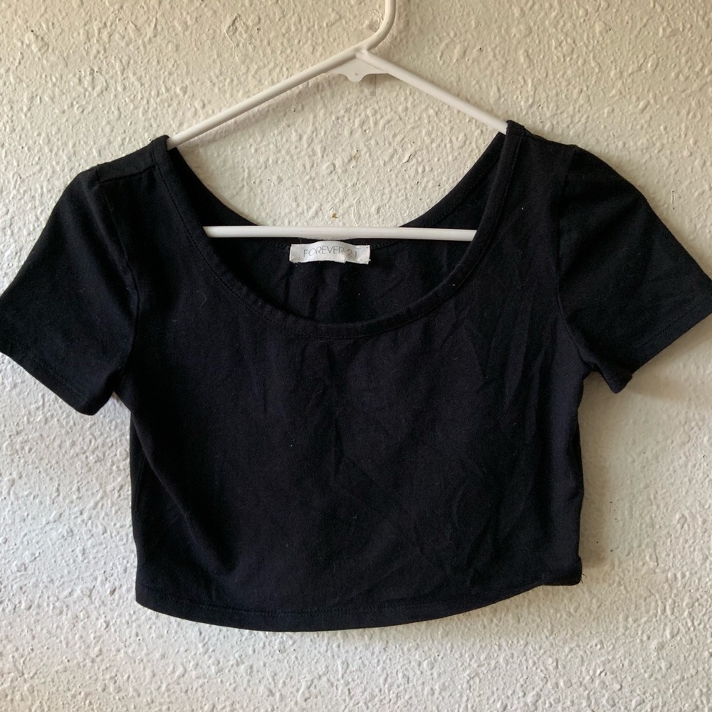 Black crop top